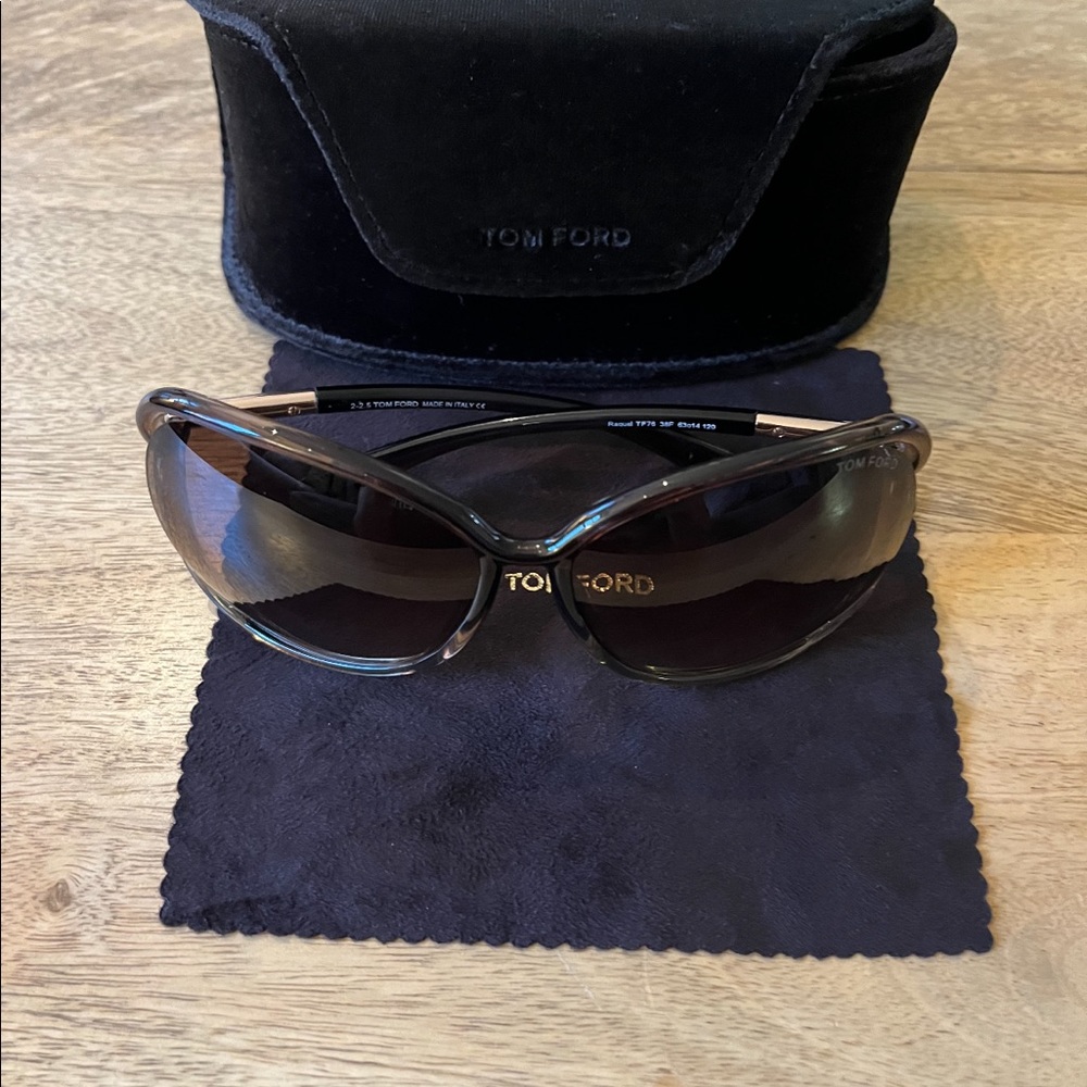 Tom ford Raquel